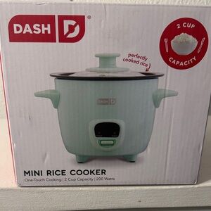 NEW-Dash- Mint Green 2 cup Rice Cooker